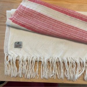 Handwoven scarf Mackay home craft studio. 20 by 72 inches of vintage loveliness.